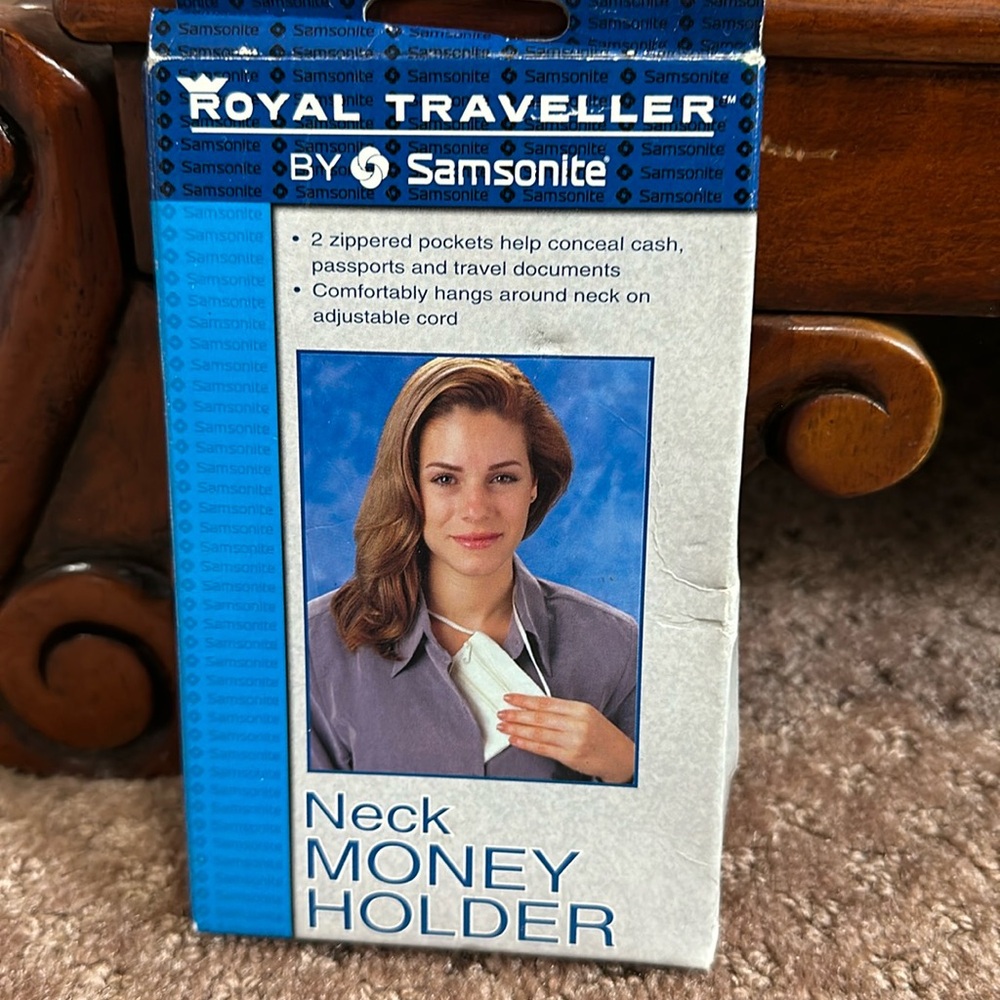 🌷SAMSONITE NECK HANGING MONEY HOLDER NWT